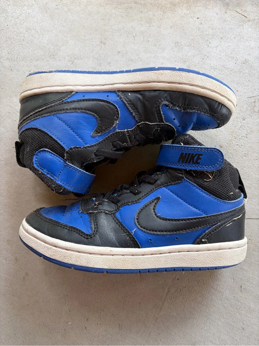 Nike Kids Blue and Black Mid-Top Sneakers with Hook-and-Loop Strap